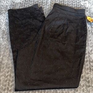 NWT Alanni‎ Woman Straight Leg Black Embroidered Trousers. Size 18.  Side zipper